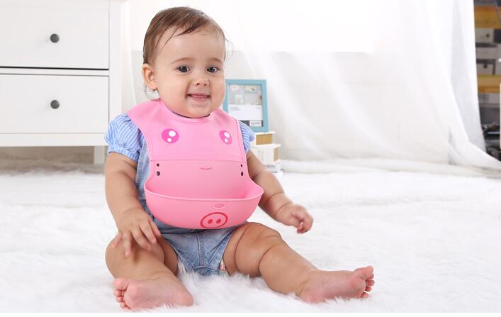 Baby Feeding Baby Bibs Waterproof silicone Lunch Feeding Bibs Creative Cartoon Saliva Towel Burp Cloths ZD01