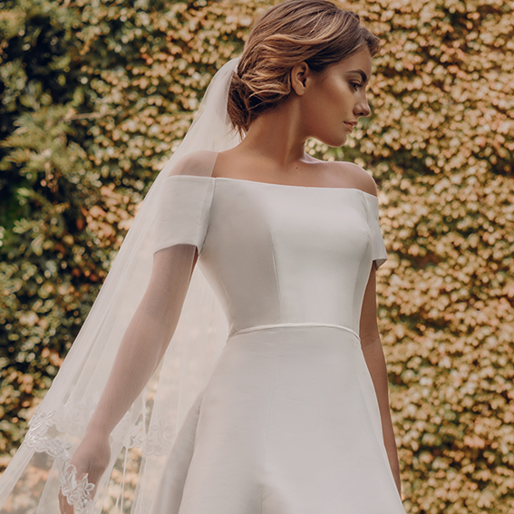Fashion Satin Dresses Off The Shoulder Short Sleeves Autumn Sweep Train A e Country Garden Bridal Gowns Plus Size Wedding Dress