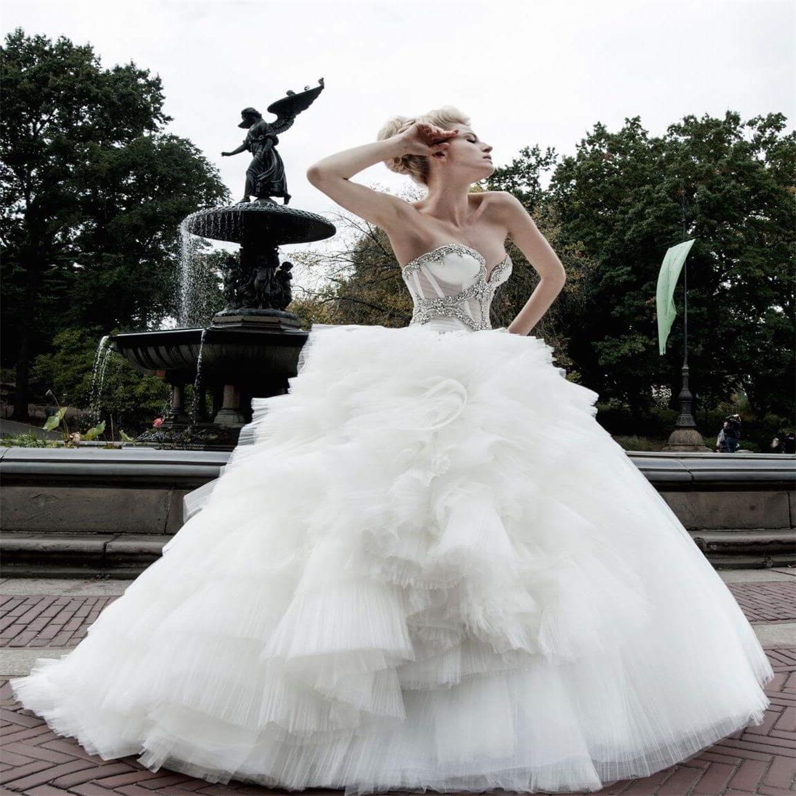 Pnina Tornai Newest Tulle Wedding Dress Sweetheart Tiered Wave Details Major Beading Vintage Princess Wedding Dresses, Black & white
Pnina Tornai Newest Tulle Wedding Dress Sweetheart Tiered Wave Details Major Beading Vintage Princess Wedding Dresses, Black & white