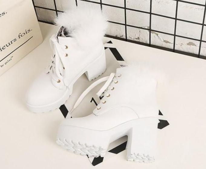 Free send 2018 women Short boots high heels Coarse heel waterproof table Martin boots