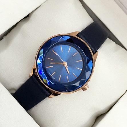2020 Brand Fashion women genuine leather Luxury wristwatch Female clock japan movement watch Relojes De Marca Mujer free shipping new model, Red
2020 Brand Fashion women genuine leather Luxury wristwatch Female clock japan movement watch Relojes De Marca Mujer free shipping new model, Red