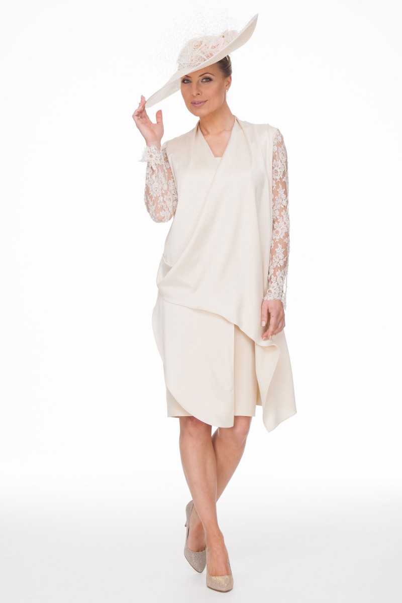 Elegant Lace Long Sleeves Mother of the Bride Dresses Jewel Neck Knee Length Two Pieces Evening Gowns Wedding Guest Dresses Custom Made