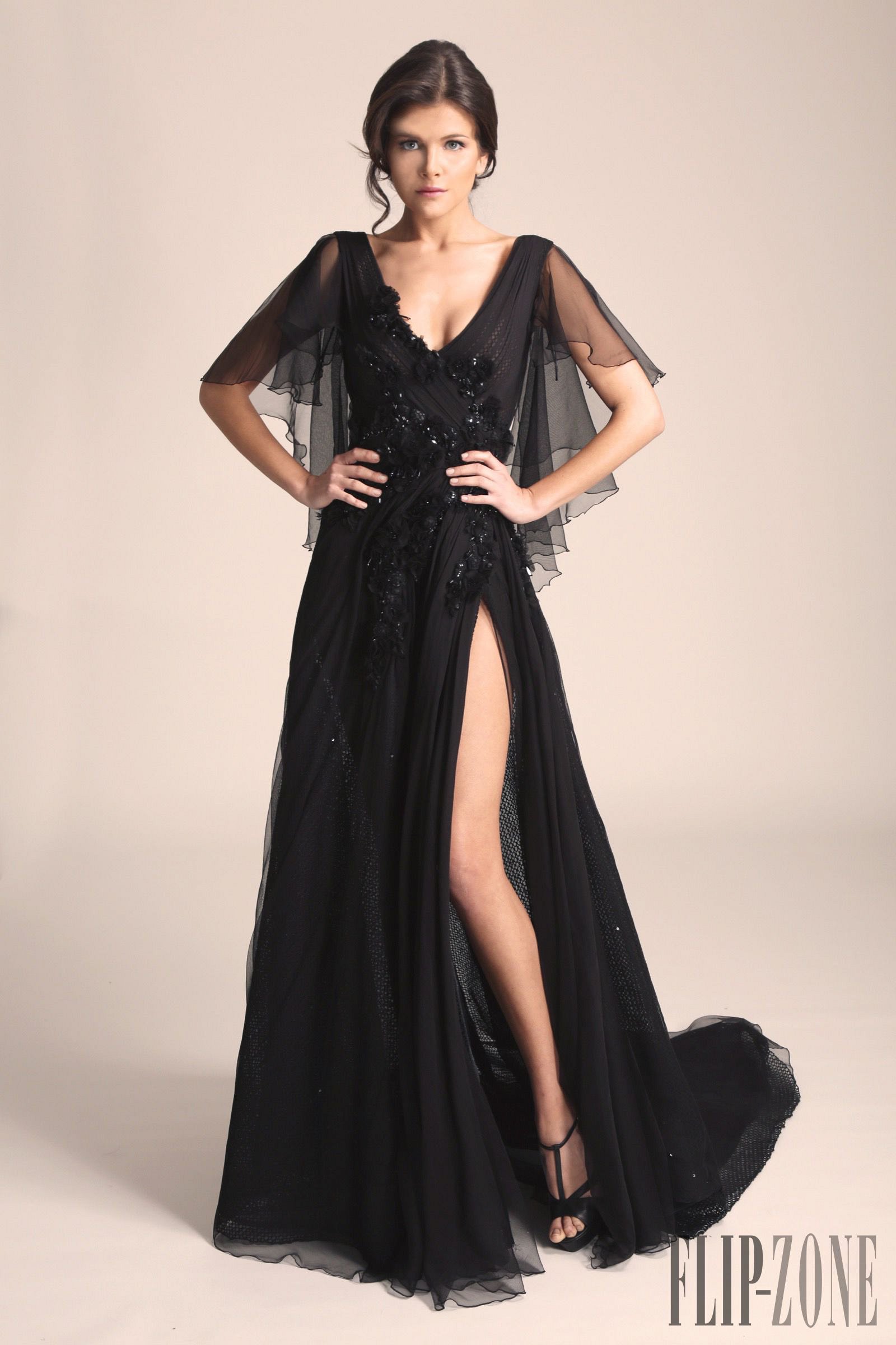 Black Prom Dresses V Neck Sexy Side Split Lace Appliques Sweep Train Beads Evening Dress Party Wear Custom Made Plus Size Formal Gowns