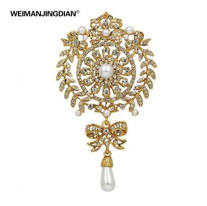 New Fashion Large Size Crystal Diamante and Imitation Pearl Drop Scroll Brooches for Women or Wedding
New Fashion Large Size Crystal Diamante and Imitation Pearl Drop Scroll Brooches for Women or Wedding