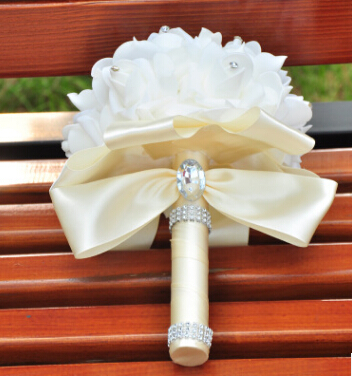Romantic Wedding Bouquet Bride Bridesmaid Holding Flowers Fresh And Sweet Artificial Hands Holding Flowers With Foam Flowers And Diamonds