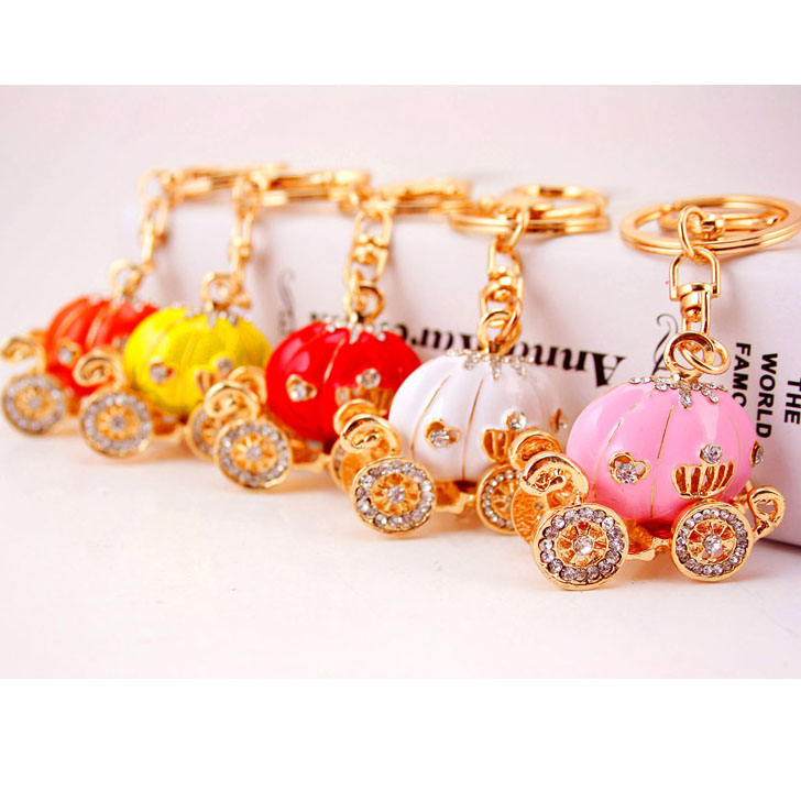 Free Shipping New Design Crystal Pumpkin cart Cinderella Keychain Keyring Bag/Purse Charm gift Real Gold Plated ,Alloy key Chain Key holder, Slivery;golden 
Free Shipping New Design Crystal Pumpkin cart Cinderella Keychain Keyring Bag/Purse Charm gift Real Gold Plated ,Alloy key Chain Key holder, Slivery;golden