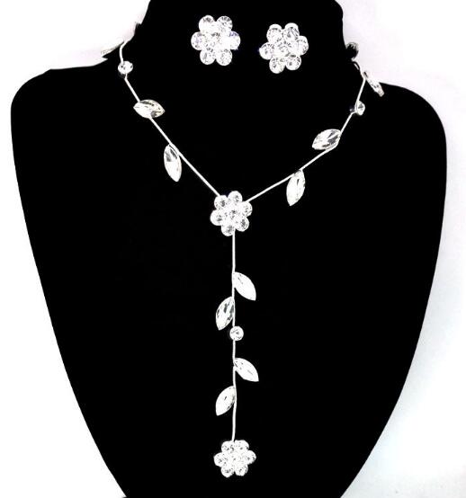 new hot Bridal wedding decoration plum flower gem two-piece necklace, earring set, long necklace, fashion classic, exquisite and elegant