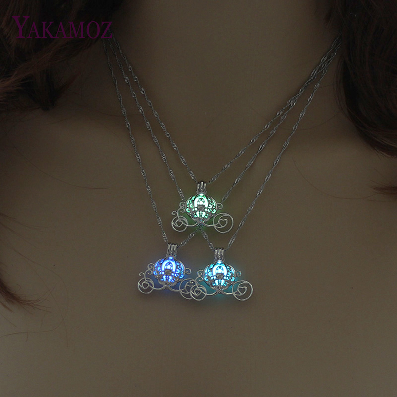 Fashion Choker Glowing Necklace 3 Colors Luminous Pendant Necklace For Women Best Gift Jewelry Silver Color Chain 45cm
Fashion Choker Glowing Necklace 3 Colors Luminous Pendant Necklace For Women Best Gift Jewelry Silver Color Chain 45cm