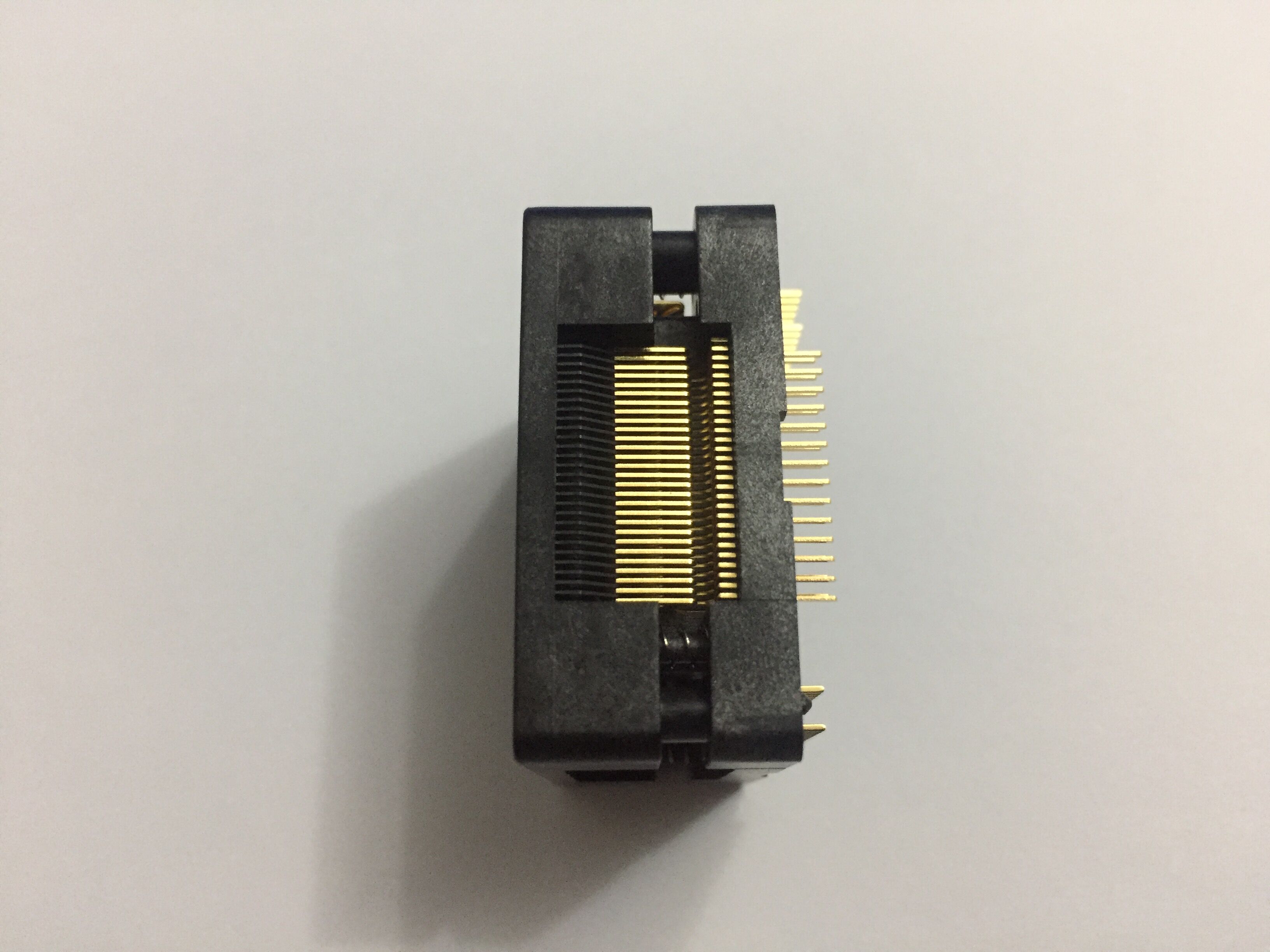 OTQ-112-0.65-02 Enplas IC Test Socket QFP112P 0.65mm Pitch Burn in Socket