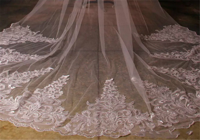 White Ivory Wedding Veils 3.5M Length Three Meters Width Lace Appliqued Sequins Lace Wedding Veil Long Bridal Veil Wedding Hair Accessories