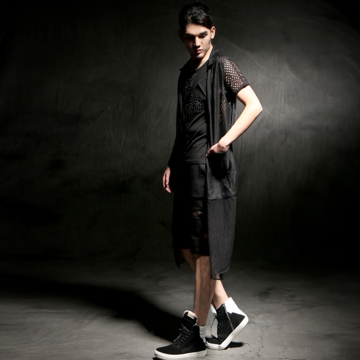 New Men's summer night performance long sexy net gauze waistcoat fashion hairstylist The gown vest singer costumes, Black
New Men's summer night performance long sexy net gauze waistcoat fashion hairstylist The gown vest singer costumes, Black