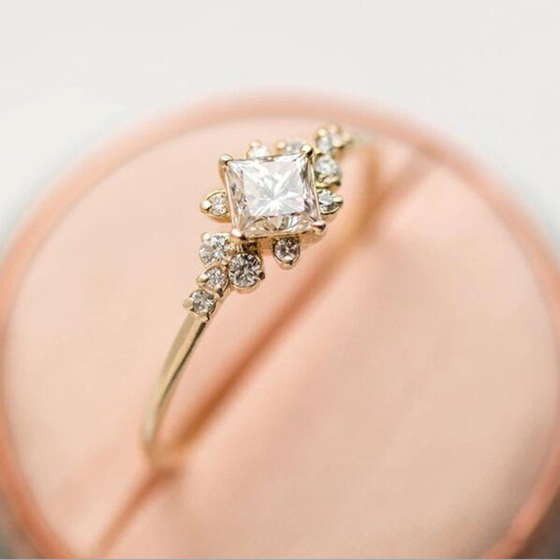 Gold Plated Ring Women Girl Elegant Rose Golden Gold Crystal Wedding Gift Jewelry Finger Rings
Gold Plated Ring Women Girl Elegant Rose Golden Gold Crystal Wedding Gift Jewelry Finger Rings