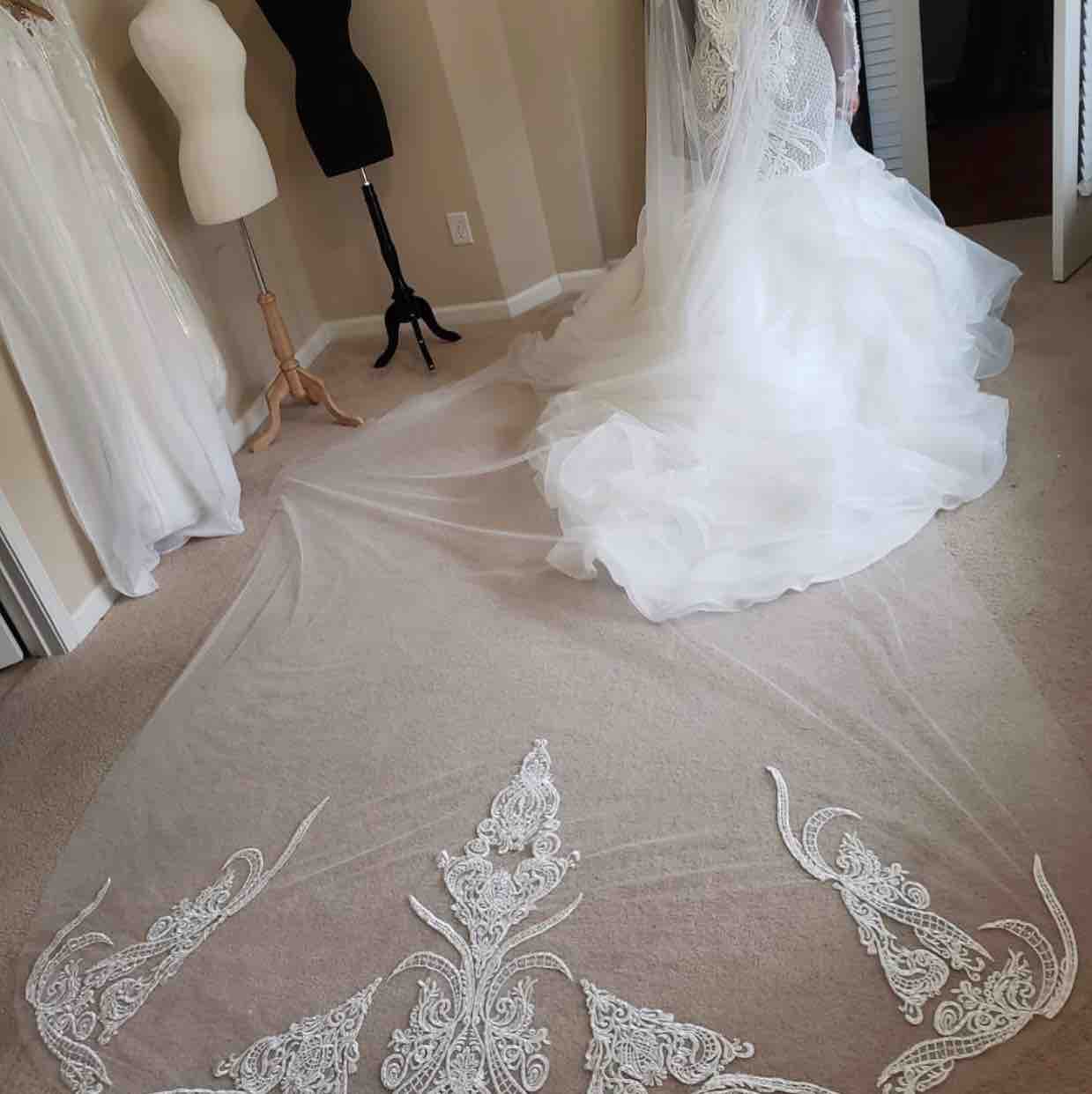 Plus Size 2019 New Mermaid Wedding Dresses Long Sleeves Lace Appliques Ruffles Tiered Skirt Bridal Gowns Garden Vestidos De Mariee Custom