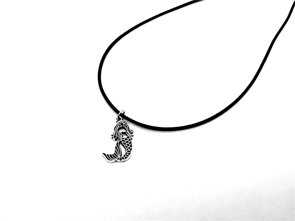 hollow Fairy Tale Little Mermaid Necklace Sea-maid Fish Tail Silhouettes Rope Leather Necklaces for Kids Ariel Beach Ocean jewelry