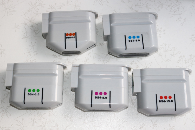 Factory Price !!! 1.5mm 3.0mm 4.5mm 8mm 13mm Hifu Tips Treat for Face and Body 10000 Shots Hifu Cartridges
Factory Price !!! 1.5mm 3.0mm 4.5mm 8mm 13mm Hifu Tips Treat for Face and Body 10000 Shots Hifu Cartridges