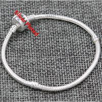 10pcs/lot Fashion Silver Snake Chain Copper Silver Round Stamped Clip Bracelet Fit European Charms beads DIY Jewllery Making 16-23cm
10pcs/lot Fashion Silver Snake Chain Copper Silver Round Stamped Clip Bracelet Fit European Charms beads DIY Jewllery Making 16-23cm
