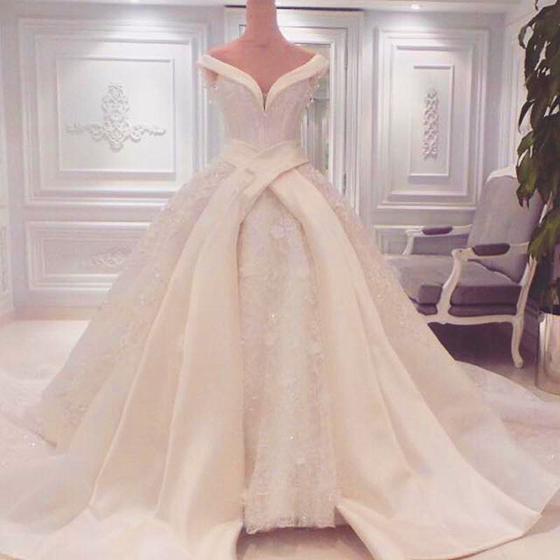 2018 Fashion Saudi Arabia Bridal Gowns Off Shoulder Beads Lace Applique Ball Gown Wedding Dresses Charming Dubai Princess Wedding Dress, Pink
2018 Fashion Saudi Arabia Bridal Gowns Off Shoulder Beads Lace Applique Ball Gown Wedding Dresses Charming Dubai Princess Wedding Dress, Pink