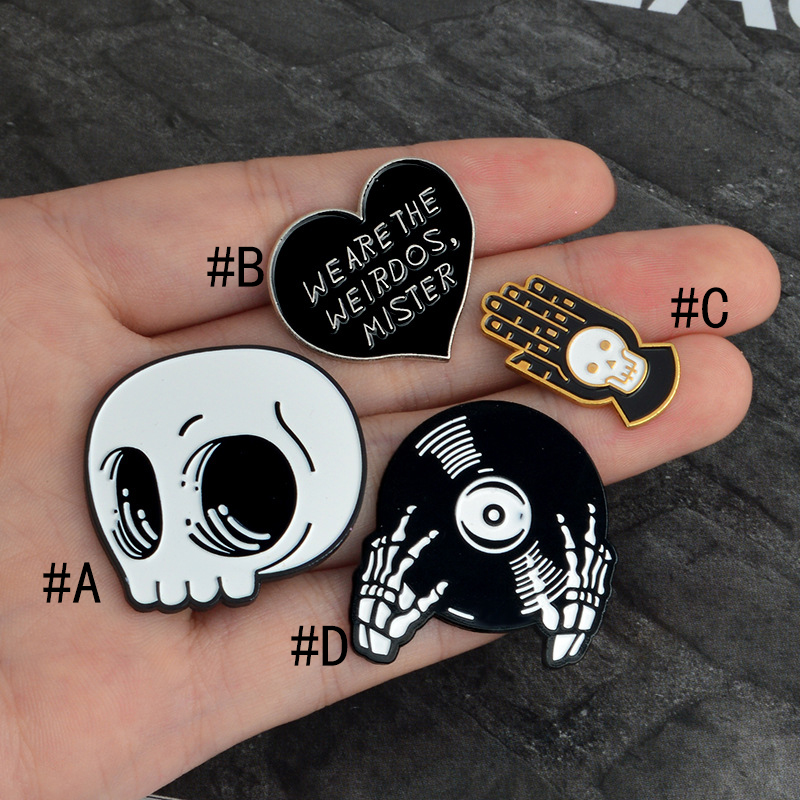 2018 Halloween gift Skull Cd Rom Love Palm Badge Halloween Alloy Dripping Oil Brooch Black Pin Halloween Decoration Fashion Accessories
2018 Halloween gift Skull Cd Rom Love Palm Badge Halloween Alloy Dripping Oil Brooch Black Pin Halloween Decoration Fashion Accessories