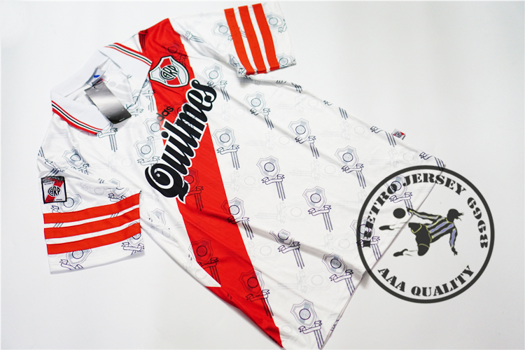 Free shipping 1996 97 98 retro River Plate Home Shirt old soccer jersey, Black;yellow
Free shipping 1996 97 98 retro River Plate Home Shirt old soccer jersey, Black;yellow