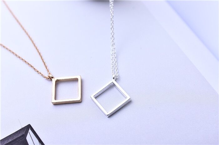 Gold/Silver European and American Popular Hollow Four-sided Necklace, Suitable for Ladies to Wear, Personality Lucky Jewelry Necklace
Gold/Silver European and American Popular Hollow Four-sided Necklace, Suitable for Ladies to Wear, Personality Lucky Jewelry Necklace