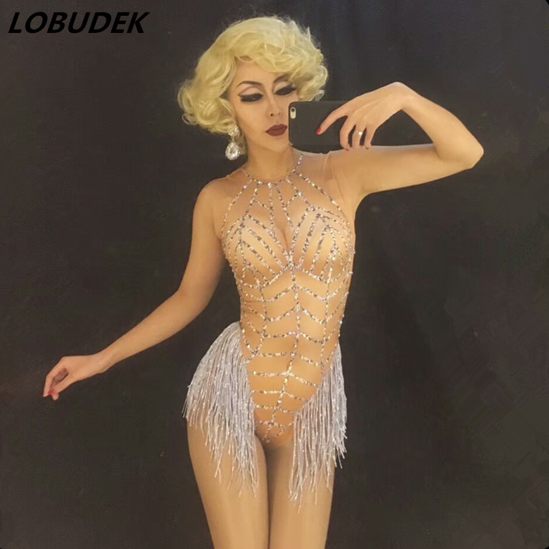 2018 Sexy female singer DJ DS costume Shining Crystals Tassels bodysuit slim catsuit Star Party Celebration performance clothing
2018 Sexy female singer DJ DS costume Shining Crystals Tassels bodysuit slim catsuit Star Party Celebration performance clothing