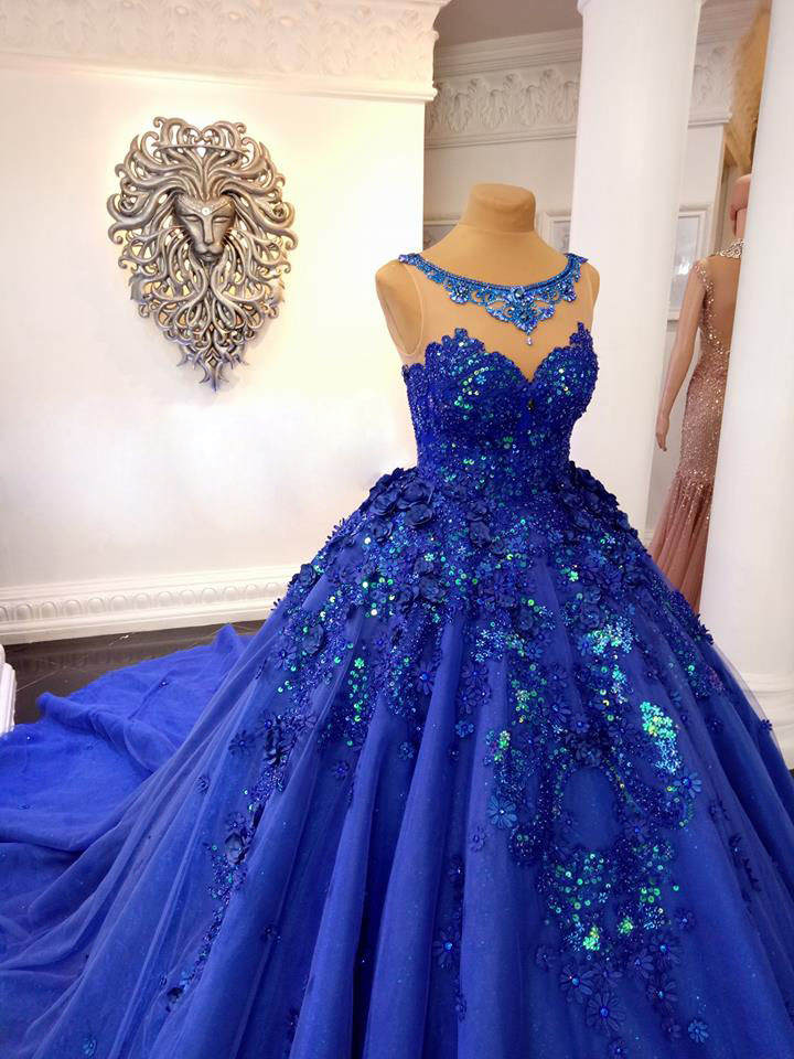 Royal Blue Ball Gown Prom Dresses 3D Floral Appliqued Lace Jewel Neck Evening Gowns Chapel Train Formal Pageant Party Dress