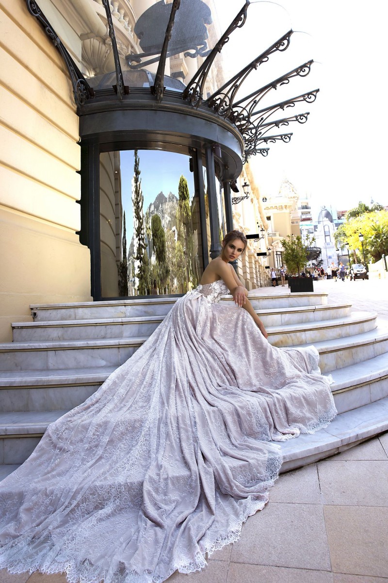 Tina Valerdi 2019 A Line Wedding Dresses Sheer Neck Lace robe de mariée beach Plus size court wedding dress Custom Made