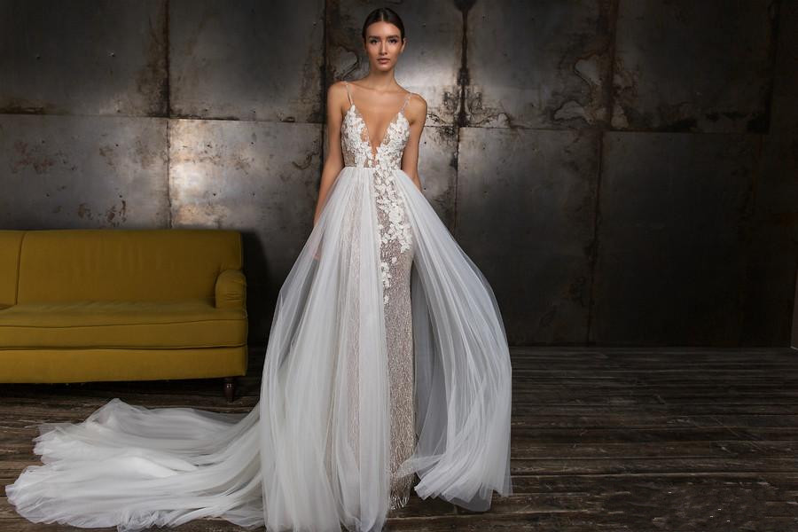 Sequined Lace Overskirts Mermaid Wedding Dresses 2018 New Appliqued Spaghetti V Neck Backless Crystal Bridal Gowns