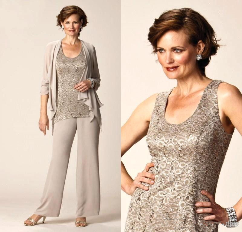 Three pieces women wedding party gowns lace top mother of the bride pant suits with chiffon long sleeves jacket
Three pieces women wedding party gowns lace top mother of the bride pant suits with chiffon long sleeves jacket