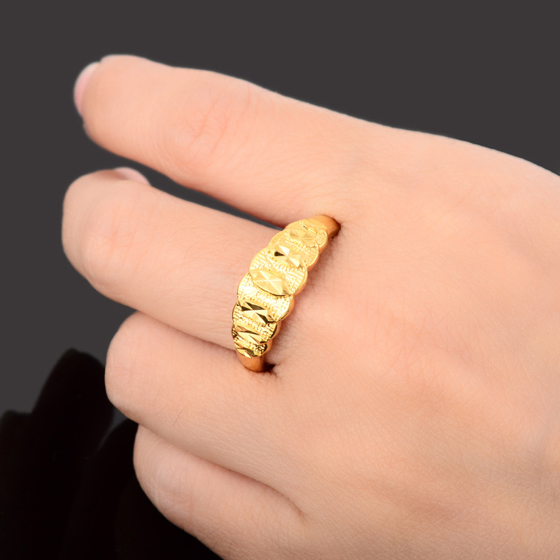 Fashion Gold Color 24k Plated Wedding Rings For Men / Women Stainless Steel Vacuum Delicate Charms Best Friends Jewelry new CHR107
Fashion Gold Color 24k Plated Wedding Rings For Men / Women Stainless Steel Vacuum Delicate Charms Best Friends Jewelry new CHR107