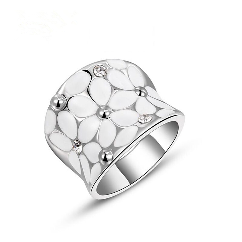 2018 classic gold-plated jewelry inlaid Austrian crystal ring ring fashion rose gold ringFashion in Europe and the popular accessories
2018 classic gold-plated jewelry inlaid Austrian crystal ring ring fashion rose gold ringFashion in Europe and the popular accessories
