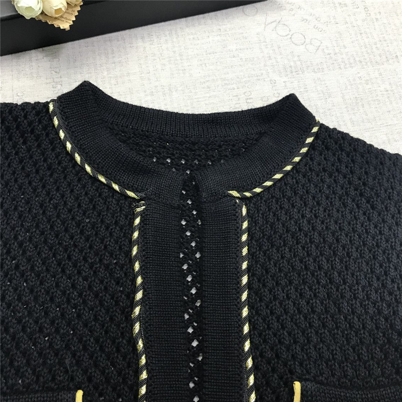 New design womens autumn o-neck long sleeve British style gold buttons patchwork hollow out knitted sweater cardigan coat short casacos