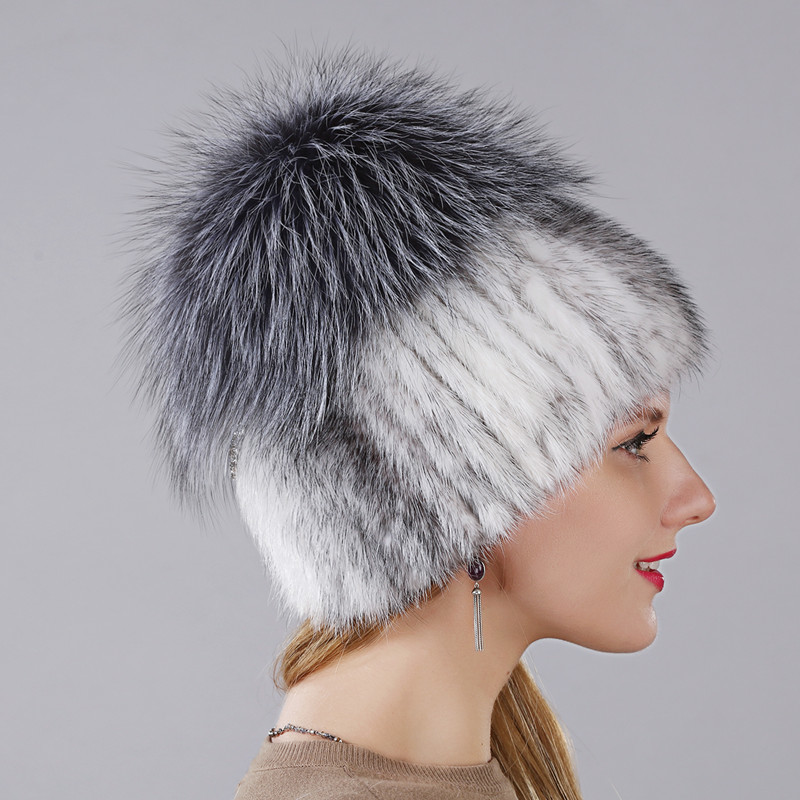 Hot Style Female Mink Fur Cap For Women Winter Warm Hat Vertical Knitted Mink With Fluffy Silver Fox Part Less On The Top Hat D18110102