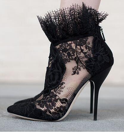 Elegant Black Embroidered Women Booties Lace Flowers Super Thin High Seel Shoes Ankle High Zipper Feminine Short Boots Cut-out, As picture
Elegant Black Embroidered Women Booties Lace Flowers Super Thin High Seel Shoes Ankle High Zipper Feminine Short Boots Cut-out, As picture