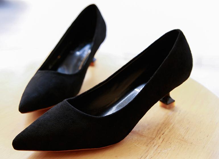 Free send 2018 spring and Autumn new style Middle heel pointed end Fine heel Women's shoes, Black
Free send 2018 spring and Autumn new style Middle heel pointed end Fine heel Women's shoes, Black