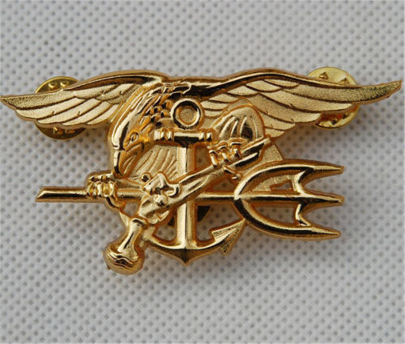 US Navy Seal Eagle Anchor Trident Mini Medal Uniform Insignia Badge Gold Badge Halloween Cosplay Toy, Gray
US Navy Seal Eagle Anchor Trident Mini Medal Uniform Insignia Badge Gold Badge Halloween Cosplay Toy, Gray