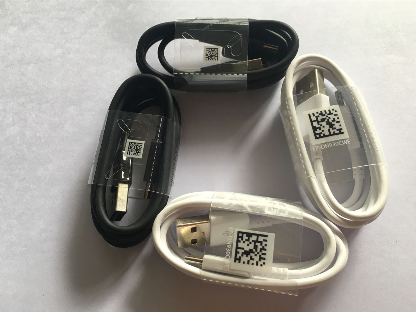 Flash Charging and OEM Quality Charging cable for Samsung S8 S9 Note8 Huawei with TYPE-C original charging port with free DHL, White
Flash Charging and OEM Quality Charging cable for Samsung S8 S9 Note8 Huawei with TYPE-C original charging port with free DHL, White
