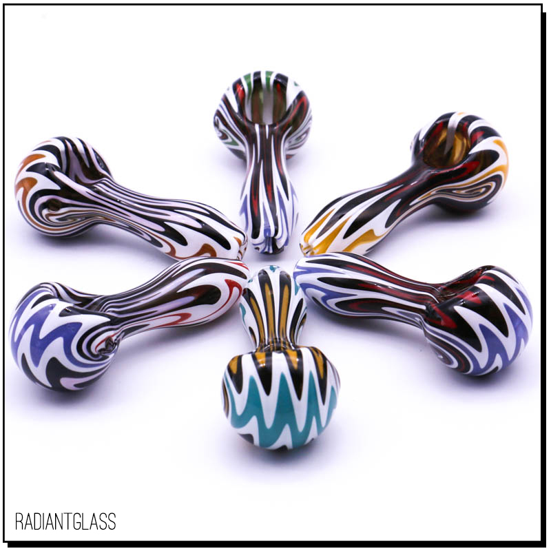 4" Glass Smoking pipe stripes Manufacture hand-blown and beautifully handcrafted,spoon Made of high quality
4" Glass Smoking pipe stripes Manufacture hand-blown and beautifully handcrafted,spoon Made of high quality