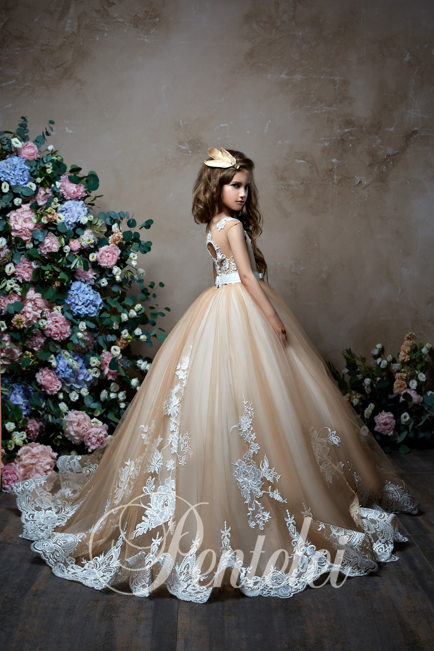 Pentelei 2019 Champagne Flower Girl Dresses For Weddings Jewel Neck Lace Little Kids Baby Gowns First Communion Dress Girls Pageant Gowns