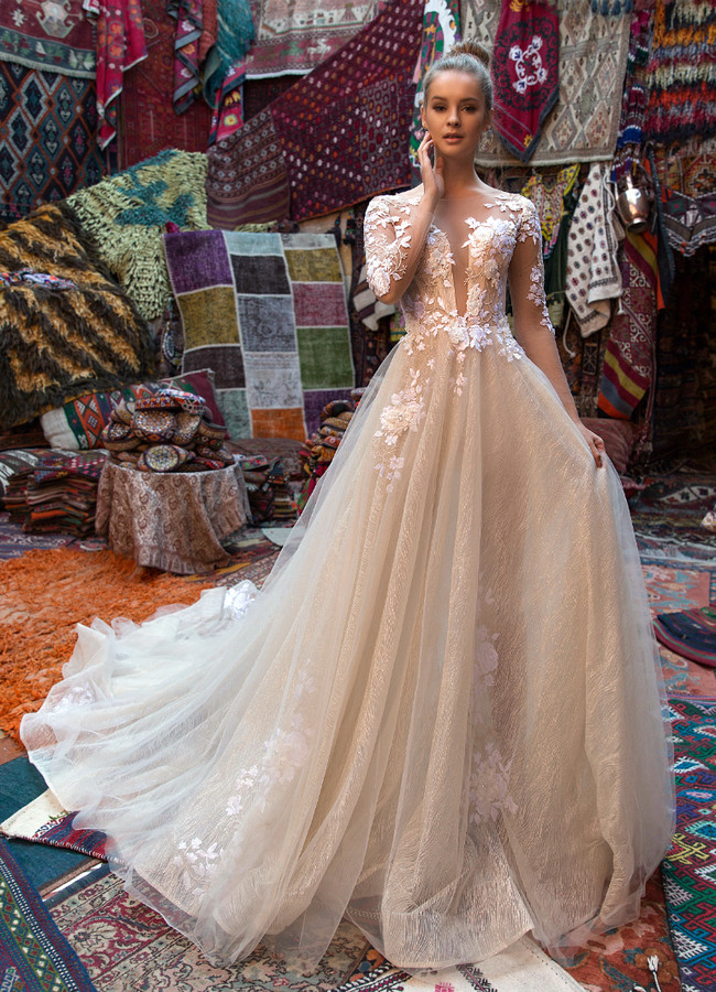 Eva Lendel A e Dresses Sheer V Neck Long Sleeve Bridal Gowns Covered Button Back Sweep Train Applique Lace Wedding Dress