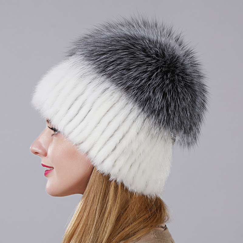 Hot Style Female Mink Fur Cap For Women Winter Warm Hat Vertical Knitted Mink With Fluffy Silver Fox Part Less On The Top Hat D18110102