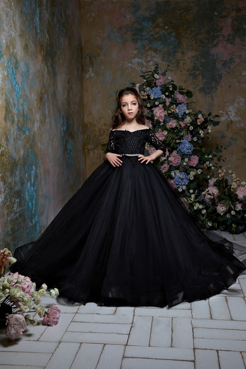 Pentelei 2019 Black Flower Girl Dresses For Weddings Off The Shoulder Long Sleeves Lace Little Kids Baby Gowns Cheap Vintage Communion Dress
