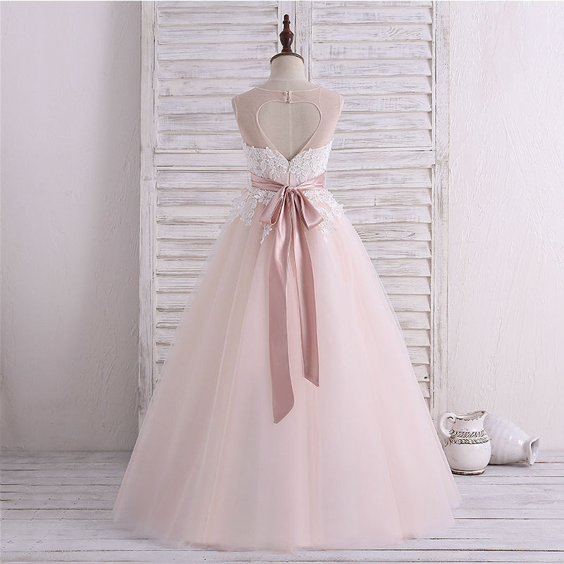 Flower Girls Dresses Lace 3D Hand Made Flowers Sleeveless Chapel Train with Big Bowk Peagent Dresses