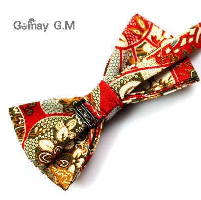 British Style Vintage Flower Printing Bow Tie Bridegroom Wedding Gravata Slim Floral Skinny Bowtie Cravat Party Bowtie
British Style Vintage Flower Printing Bow Tie Bridegroom Wedding Gravata Slim Floral Skinny Bowtie Cravat Party Bowtie
