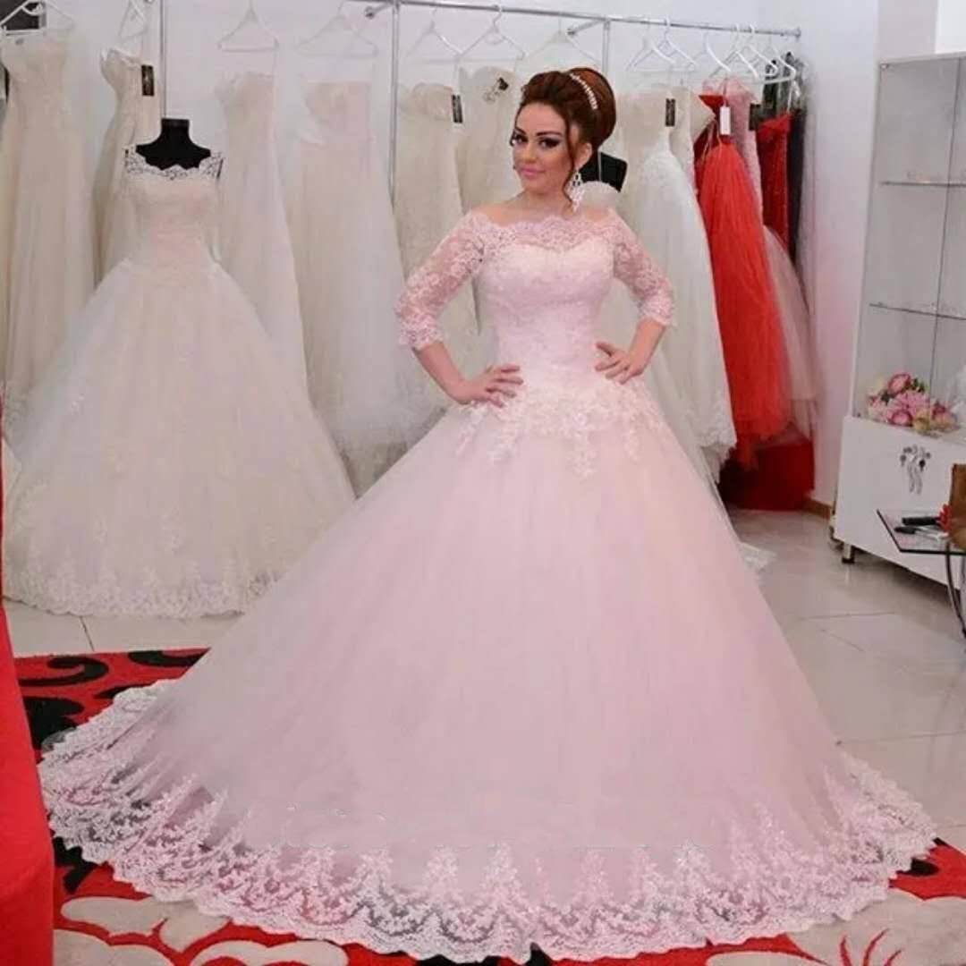 Off the Shoulder Ball Gowns Wedding Dress 3/4 Sleeves Lace Appliqued Plus Size Lace-up Back Bridal Gowns Cheap Custom Made vestidos de noiva, Ivory
Off the Shoulder Ball Gowns Wedding Dress 3/4 Sleeves Lace Appliqued Plus Size Lace-up Back Bridal Gowns Cheap Custom Made vestidos de noiva, Ivory