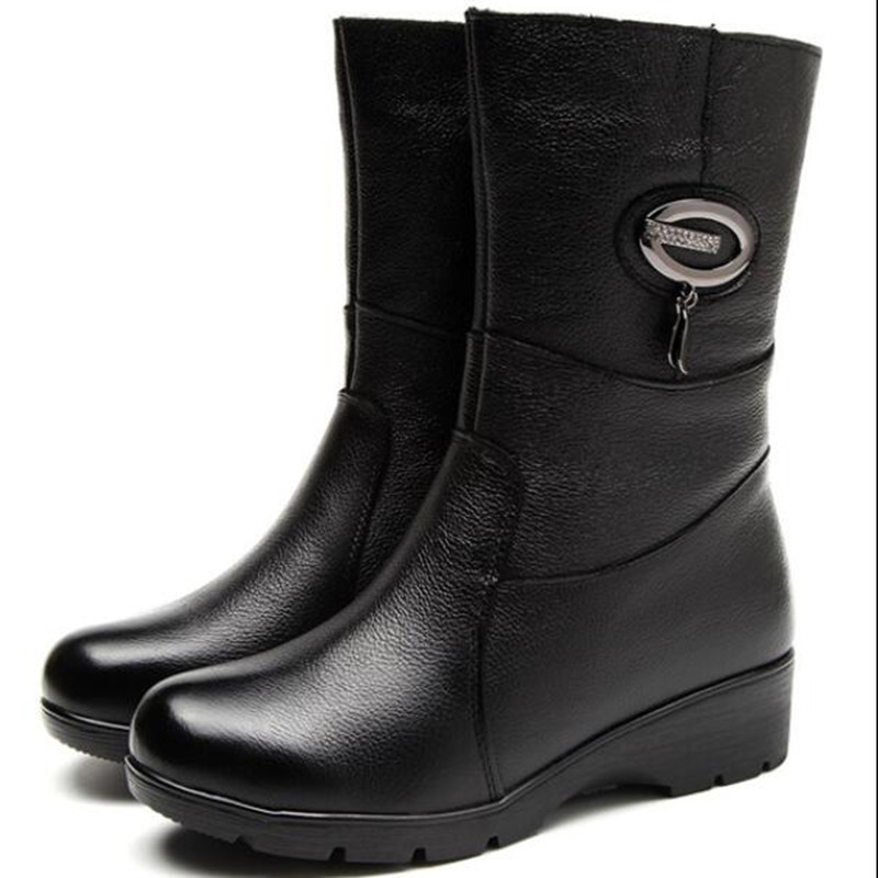 2021 new fashion autumn winter slope with middle-aged mother boots plus velvet warm comfortable genuine leather boots women shoes boots, Black
2021 new fashion autumn winter slope with middle-aged mother boots plus velvet warm comfortable genuine leather boots women shoes boots, Black