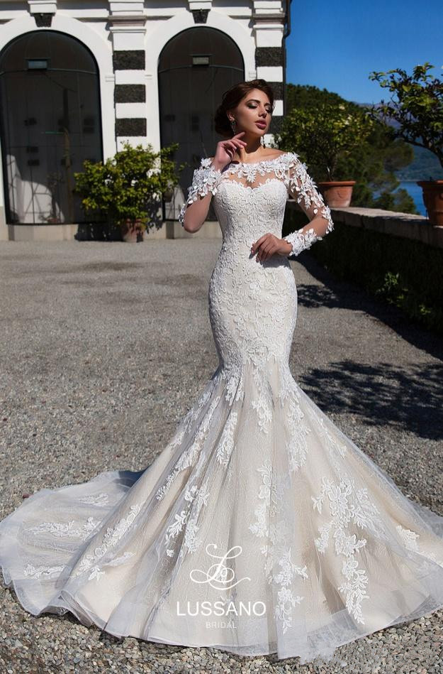 vintage mermaid wedding dresses sheer long sleeves lace scoop neckline long train bridal gowns vestidos de novia