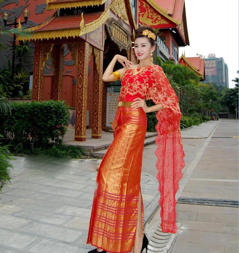 Oriental Asia Thais Laos Vietnam Dai Nation Folk dance Dai Costume red scarf single shoulder traditional sleeveless wedding bride Outfit
Oriental Asia Thais Laos Vietnam Dai Nation Folk dance Dai Costume red scarf single shoulder traditional sleeveless wedding bride Outfit