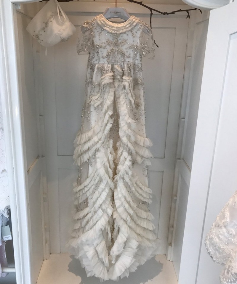 Luxury Crystal Christening Dresses For Baby Girls Beads Appliqued Tiered Ruffles Baptism Gowns With Bonnet First Communication Dress