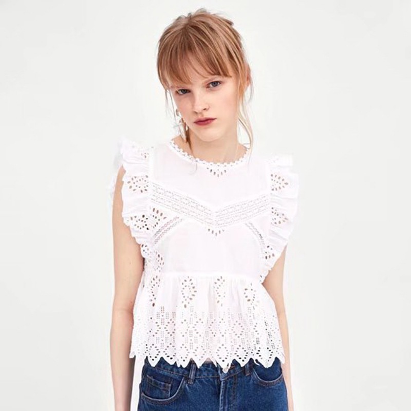 Women Elegant Sleeveless Summer Blouses Sexy Hollow Out White Lace Blouse Shirt Female Casual Long Sleeve Tops Blusa
Women Elegant Sleeveless Summer Blouses Sexy Hollow Out White Lace Blouse Shirt Female Casual Long Sleeve Tops Blusa